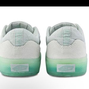 Vans Beatrice Domond x AVE pro ‘Bone Jade’